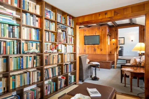 2759 Vt Route 11 Peru VT 05152