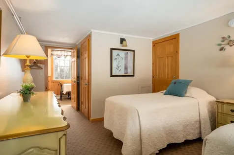 2759 Vt Route 11 Peru VT 05152