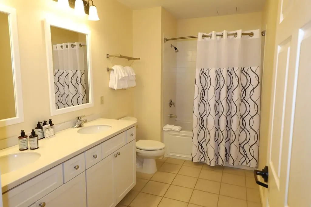 270/272 Qtr. I I Jackson Gore Inn Ludlow VT 05149