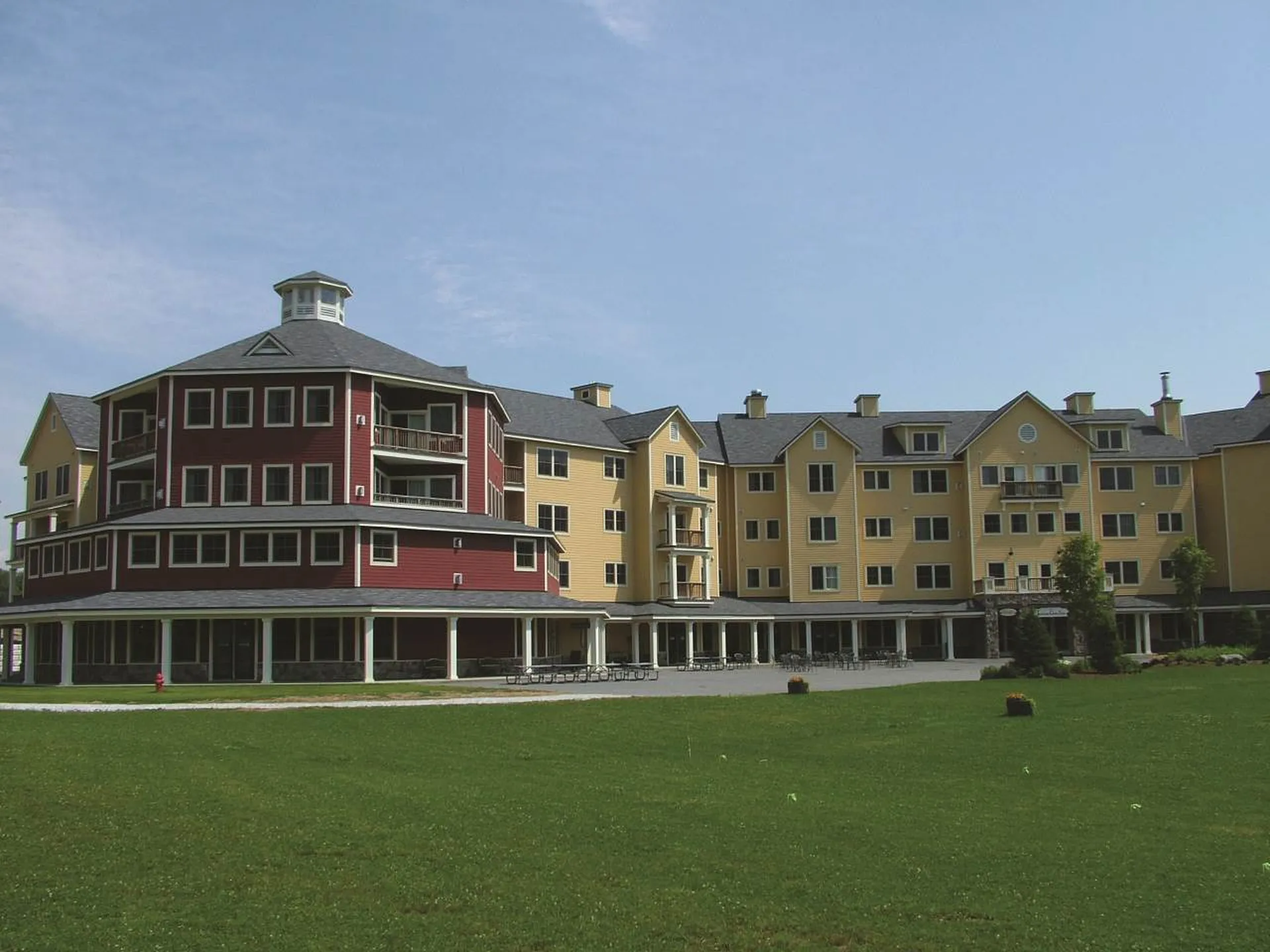 270/272 Qtr. I I Jackson Gore Inn Ludlow VT 05149