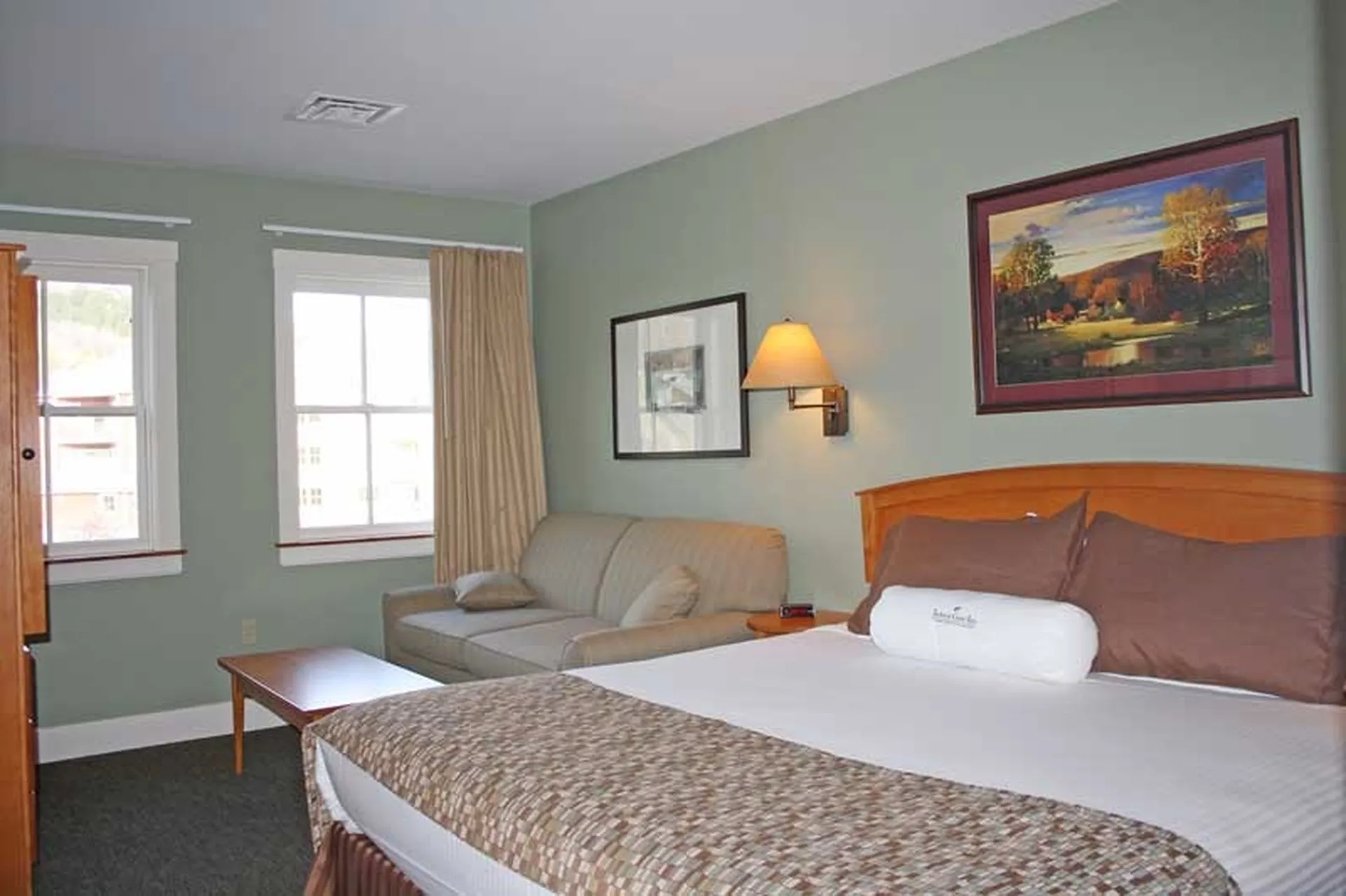 270/272 Qtr. I I Jackson Gore Inn Ludlow VT 05149