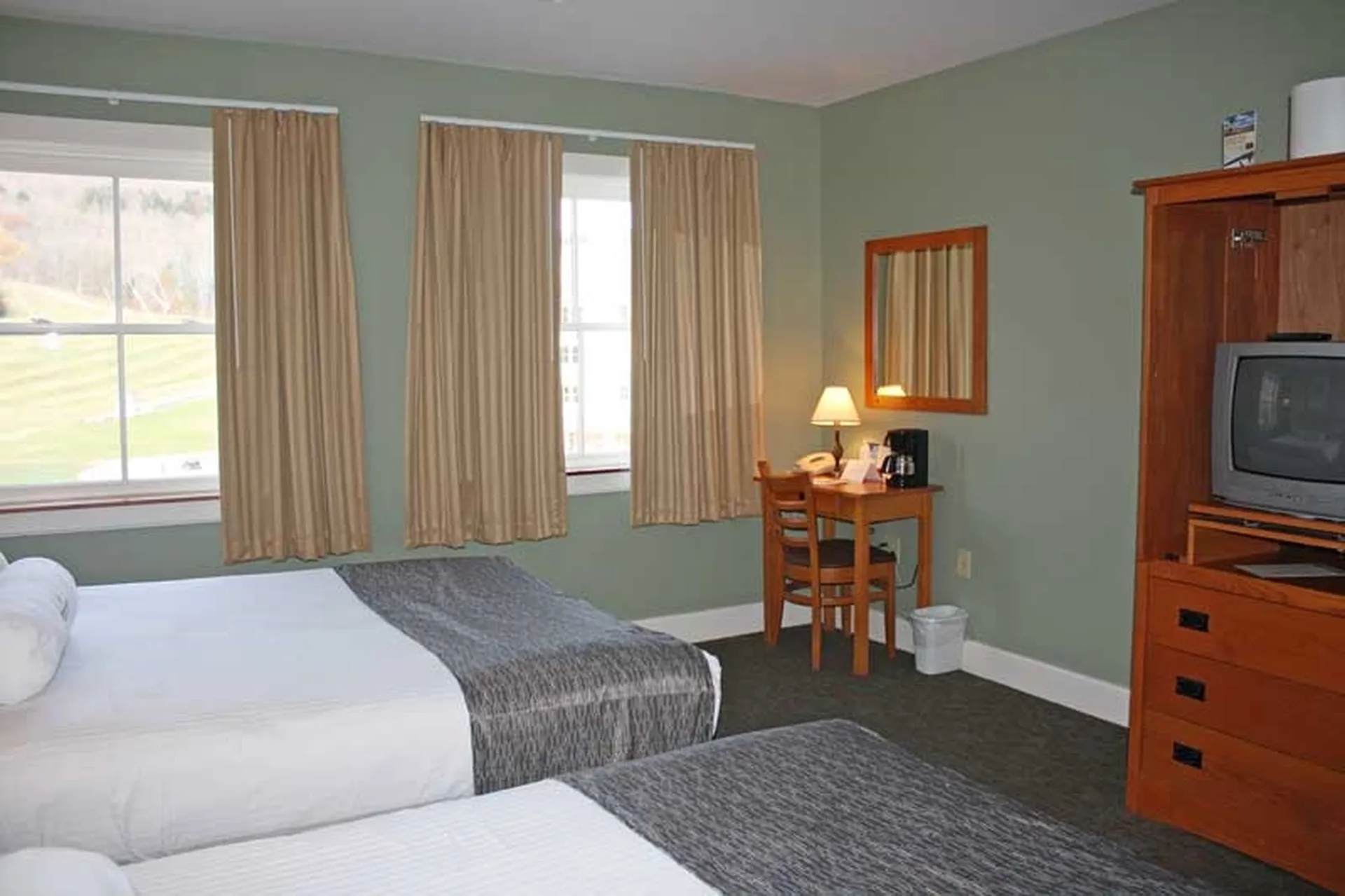 270/272 Qtr. I I Jackson Gore Inn Ludlow VT 05149