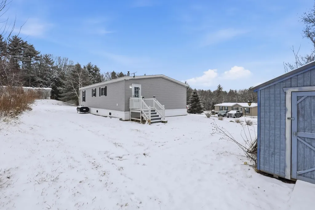 76 Goldrush Lane Rochester NH 03868