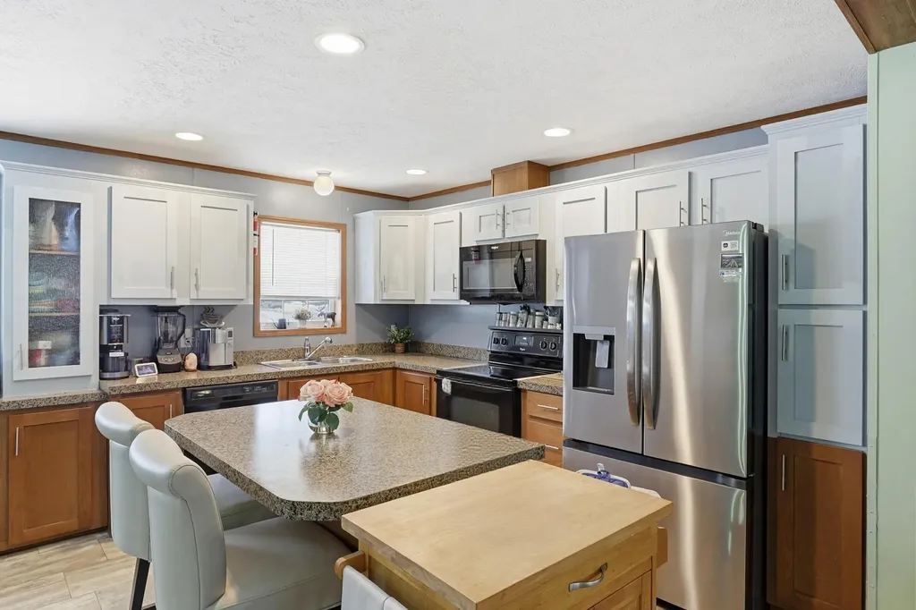 76 Goldrush Lane Rochester NH 03868