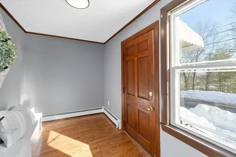 89 Summerside Avenue Manchester NH 03102