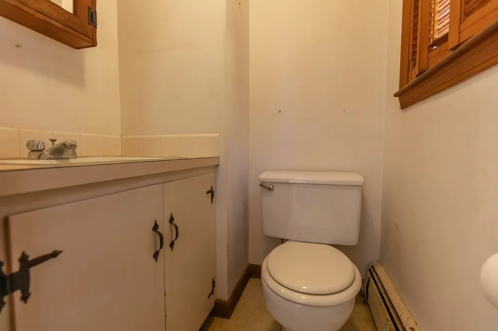 23 Currier Avenue Peterborough NH 03458