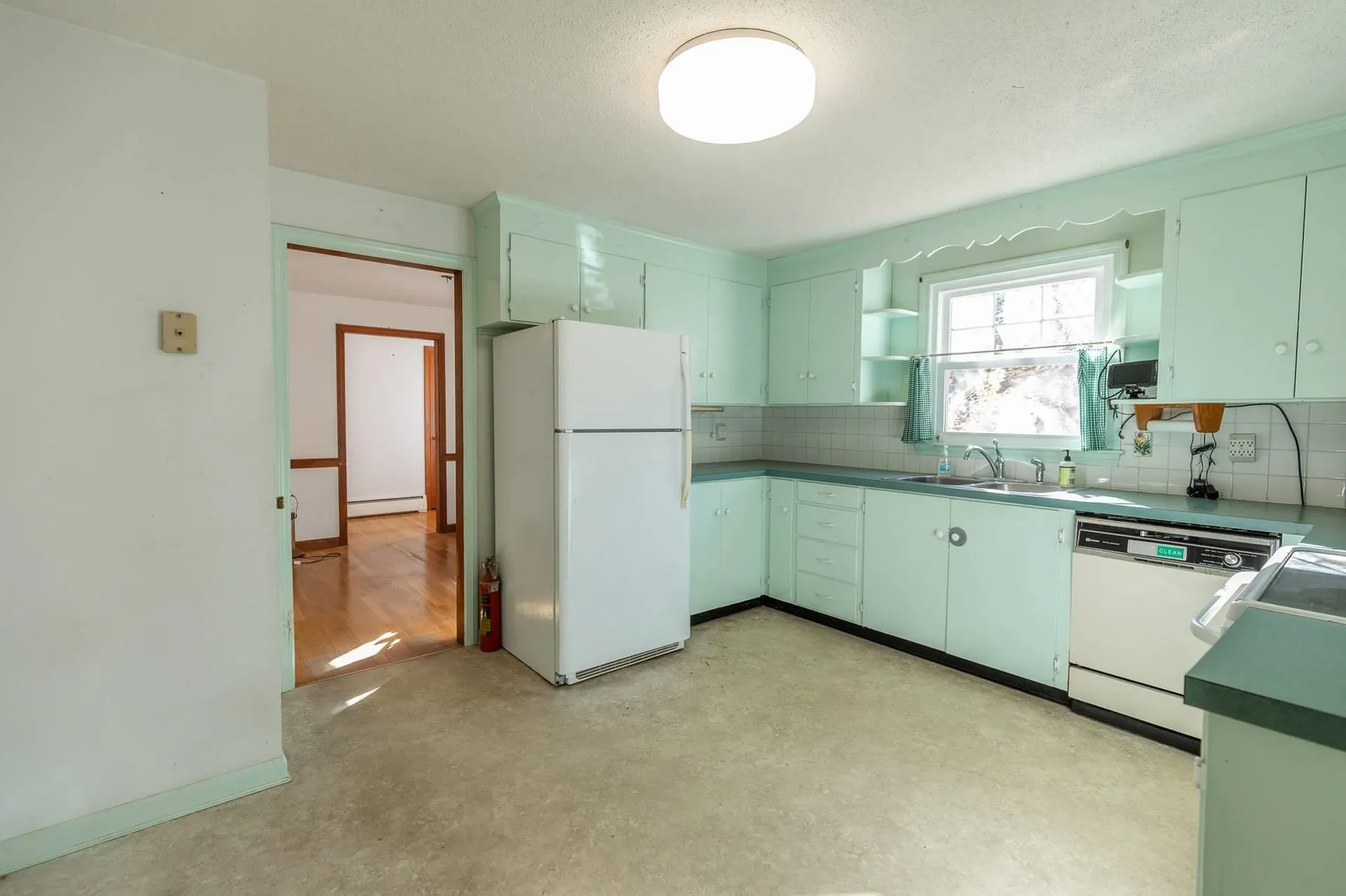 23 Currier Avenue Peterborough NH 03458