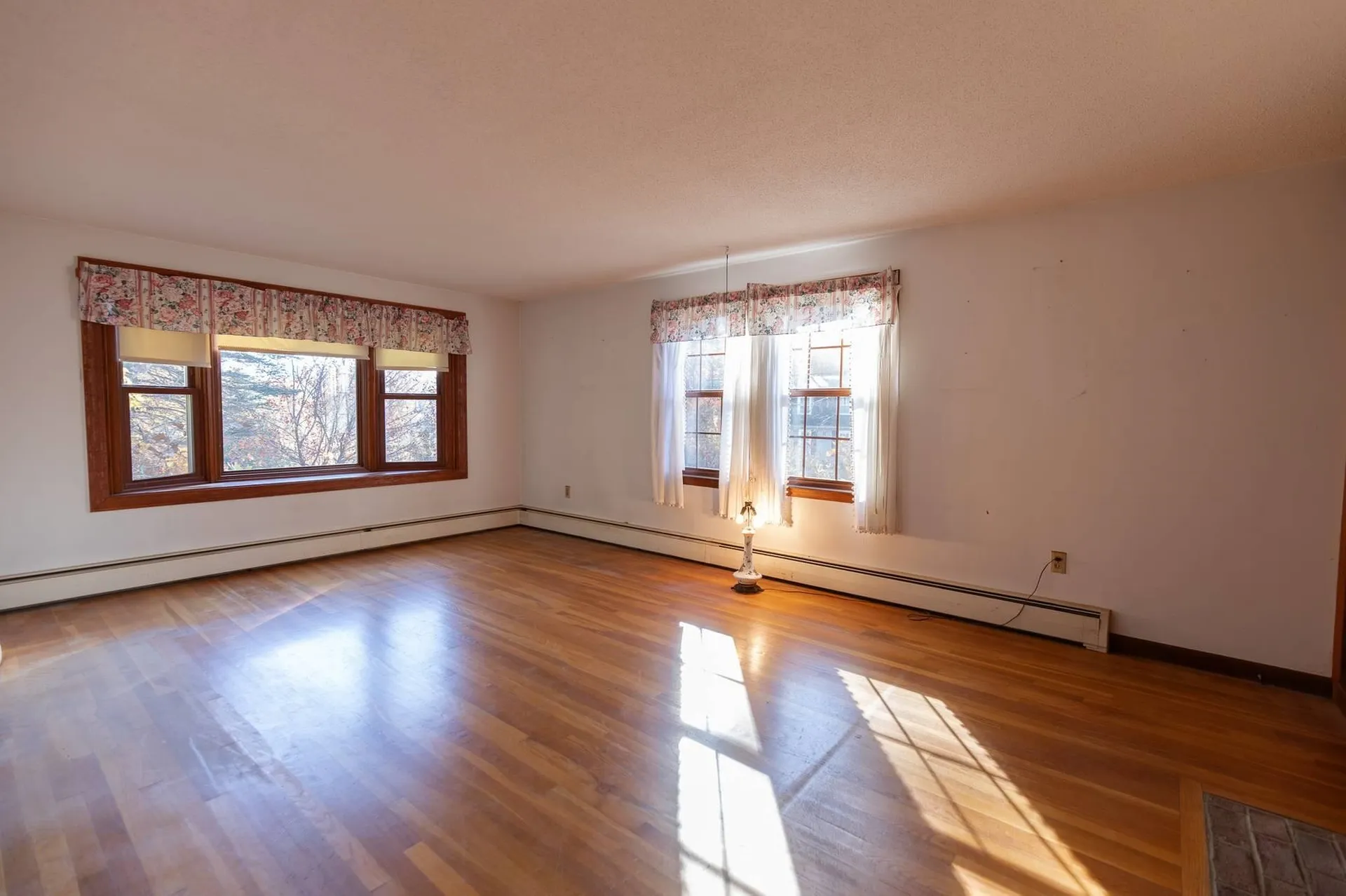 23 Currier Avenue Peterborough NH 03458