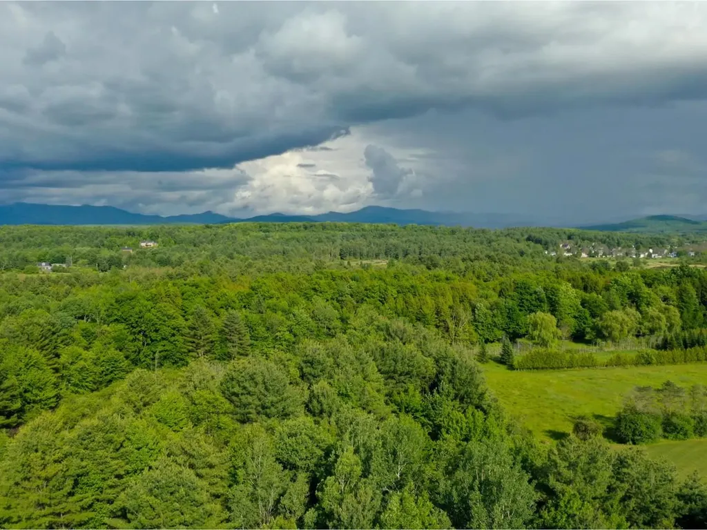 51 Rainy View Lane Essex VT 05452