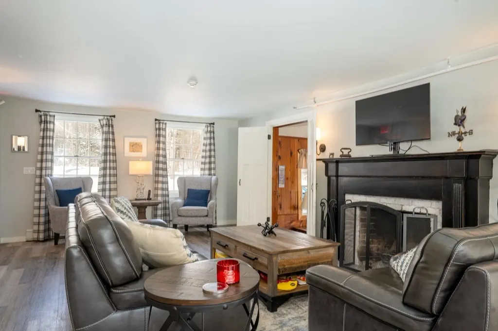 2759 Vt Route 11 Peru VT 05152