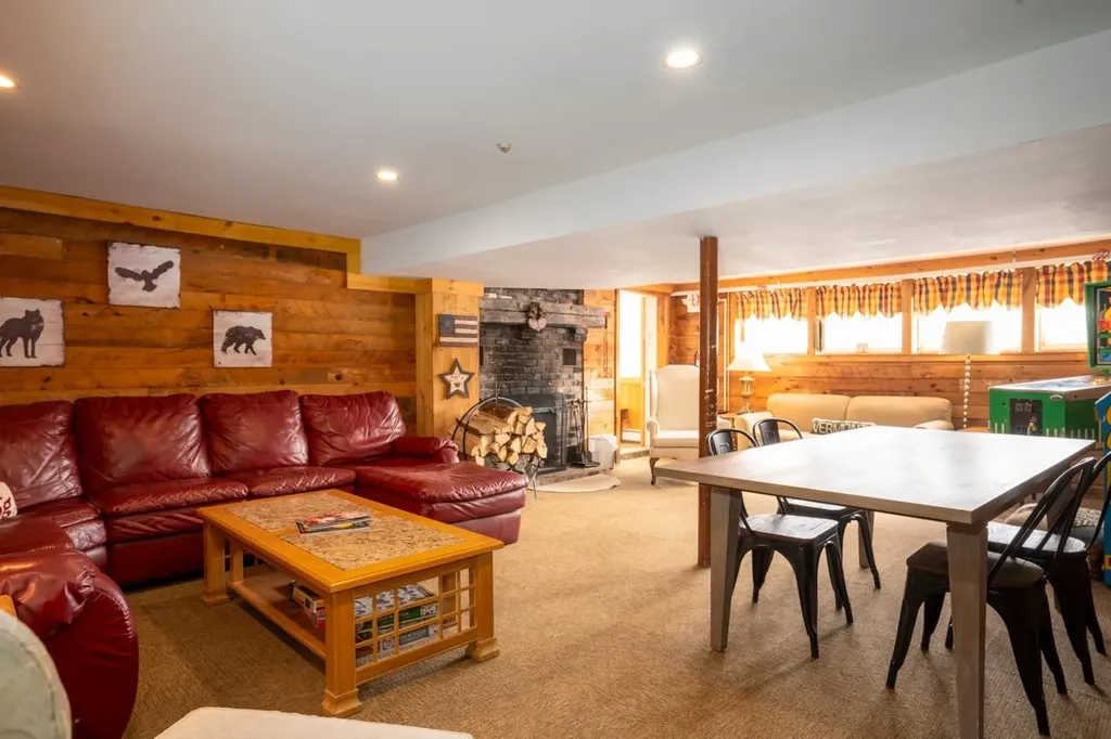 2759 Vt Route 11 Peru VT 05152