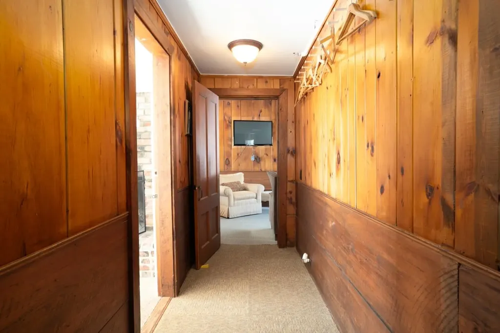 2759 Vt Route 11 Peru VT 05152