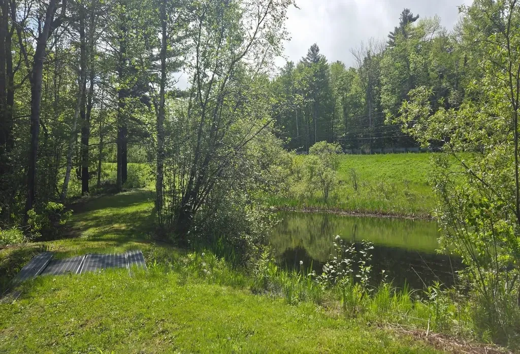 2759 Vt Route 11 Peru VT 05152