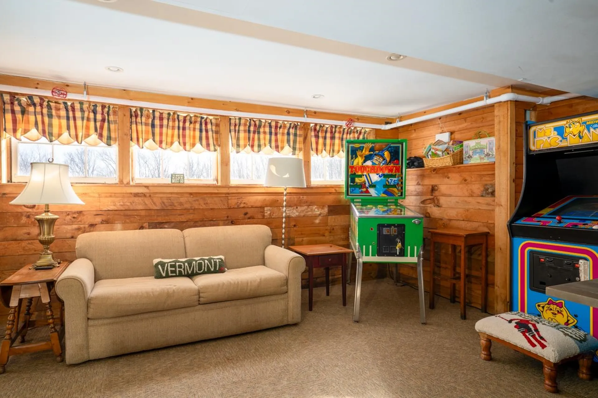 2759 Vt Route 11 Peru VT 05152