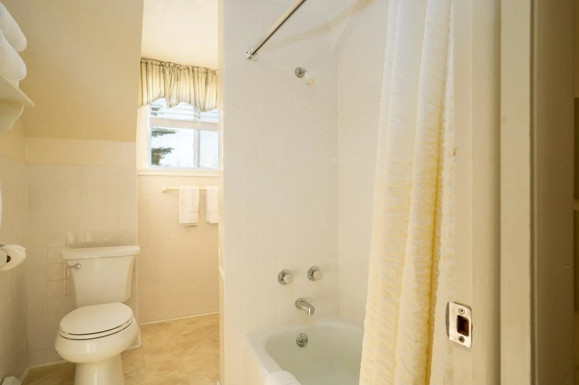 2759 Vt Route 11 Peru VT 05152