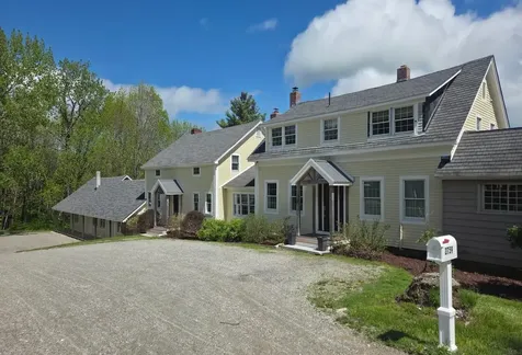 2759 Vt Route 11 Peru VT 05152