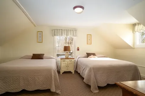 2759 Vt Route 11 Peru VT 05152