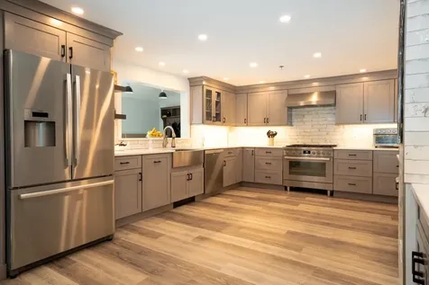 2759 Vt Route 11 Peru VT 05152