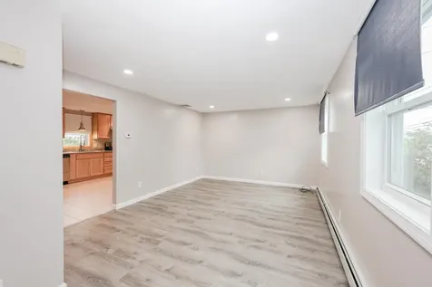 42 Brown Avenue Hampton NH 03842