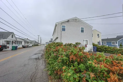 42 Brown Avenue Hampton NH 03842