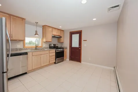 42 Brown Avenue Hampton NH 03842