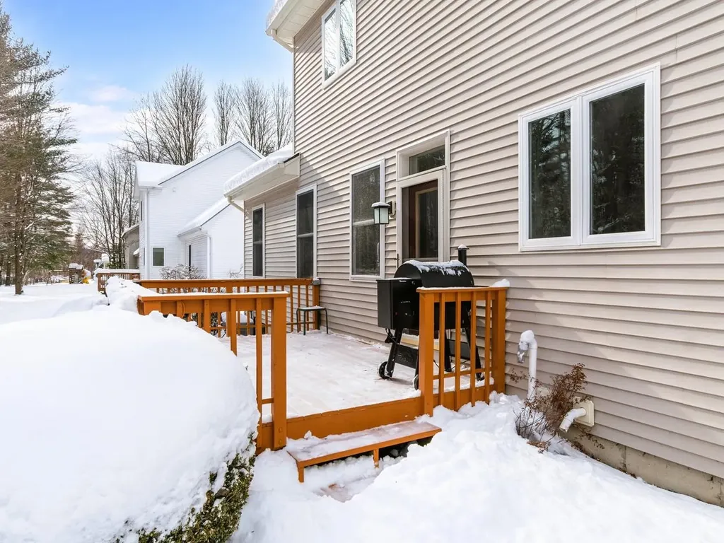 85 Barrett Lane Williston VT 05495