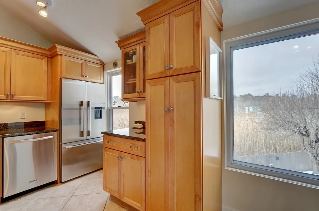 943 Ocean Boulevard Hampton NH 03842