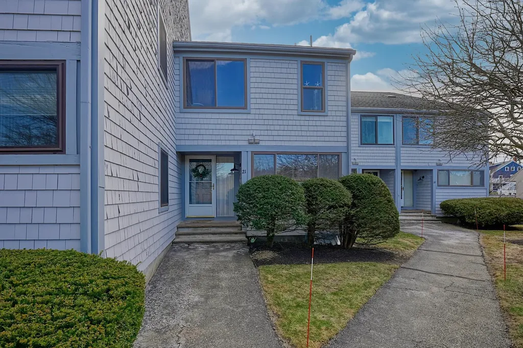 943 Ocean Boulevard Hampton NH 03842