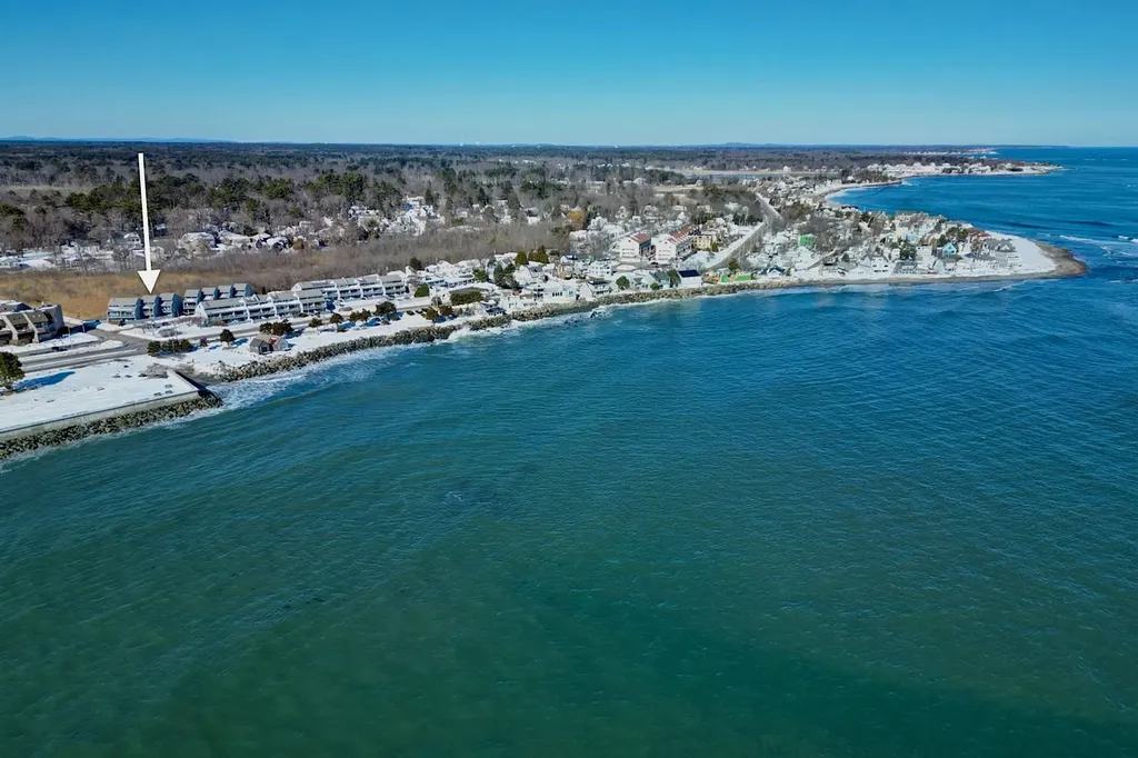 943 Ocean Boulevard Hampton NH 03842