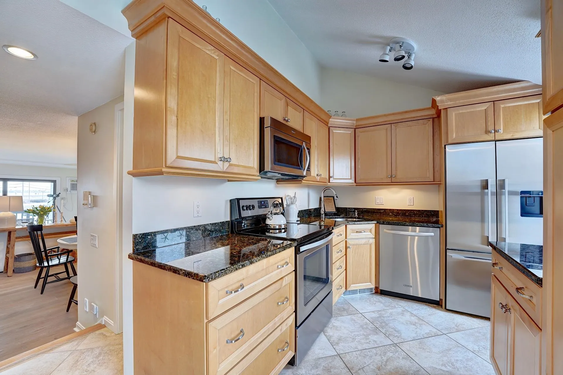 943 Ocean Boulevard Hampton NH 03842