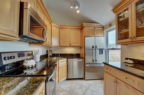 943 Ocean Boulevard Hampton NH 03842