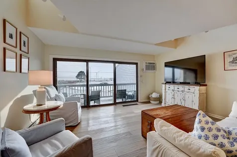 943 Ocean Boulevard Hampton NH 03842