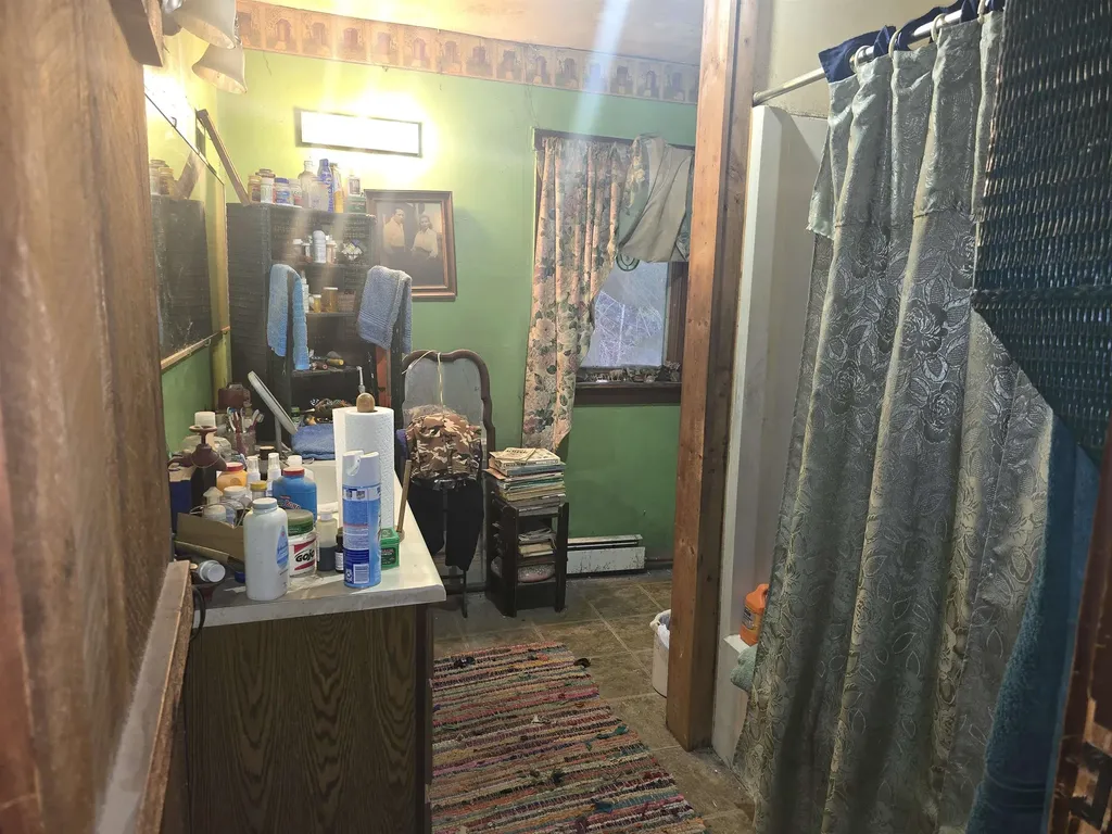 552 - 554 Hinesburg Road Brattleboro VT 05301