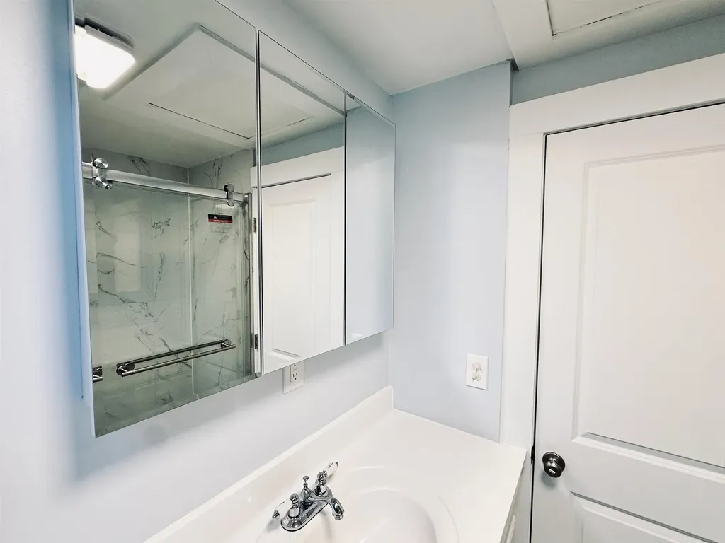 11 Walnut Street Keene NH 03431