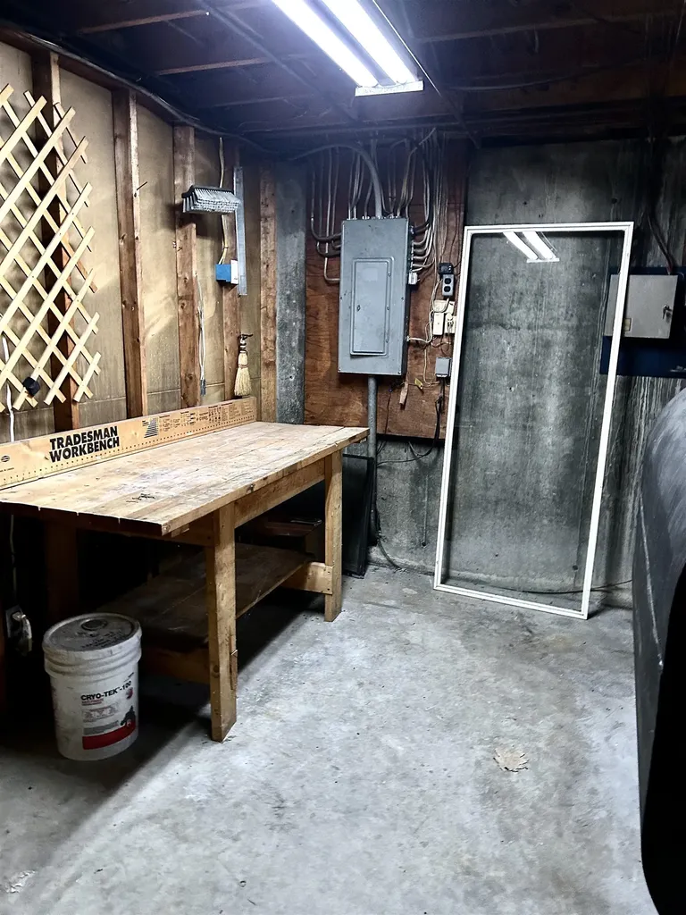 185 Us Route 4 Enfield NH 03748