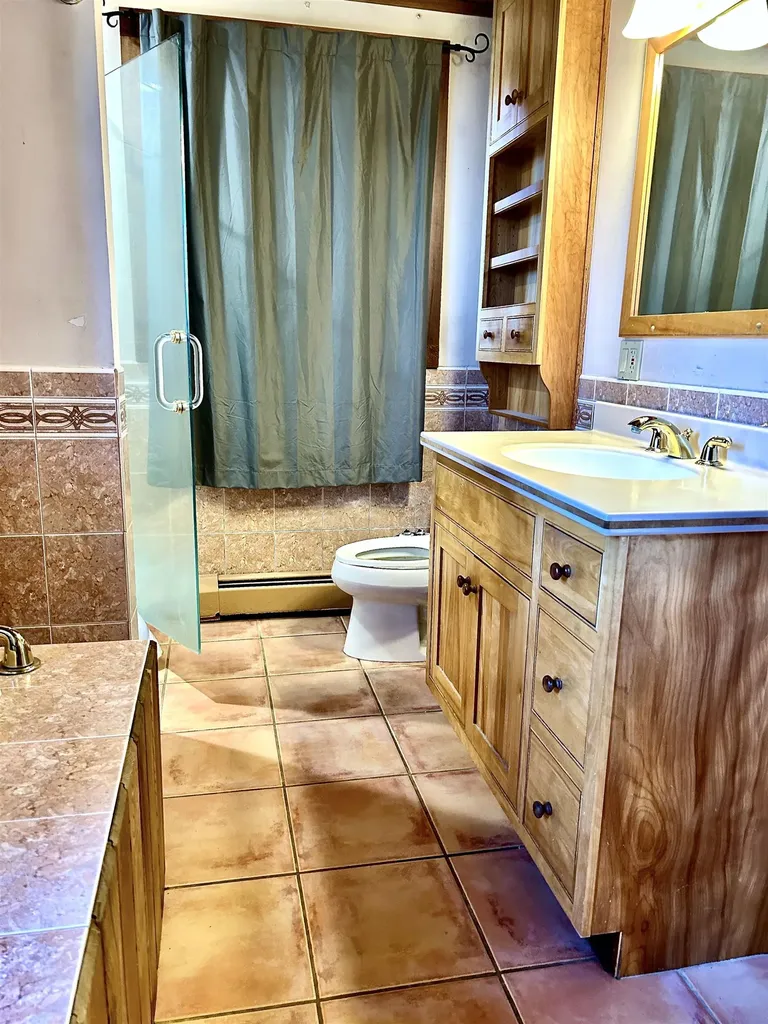 185 Us Route 4 Enfield NH 03748