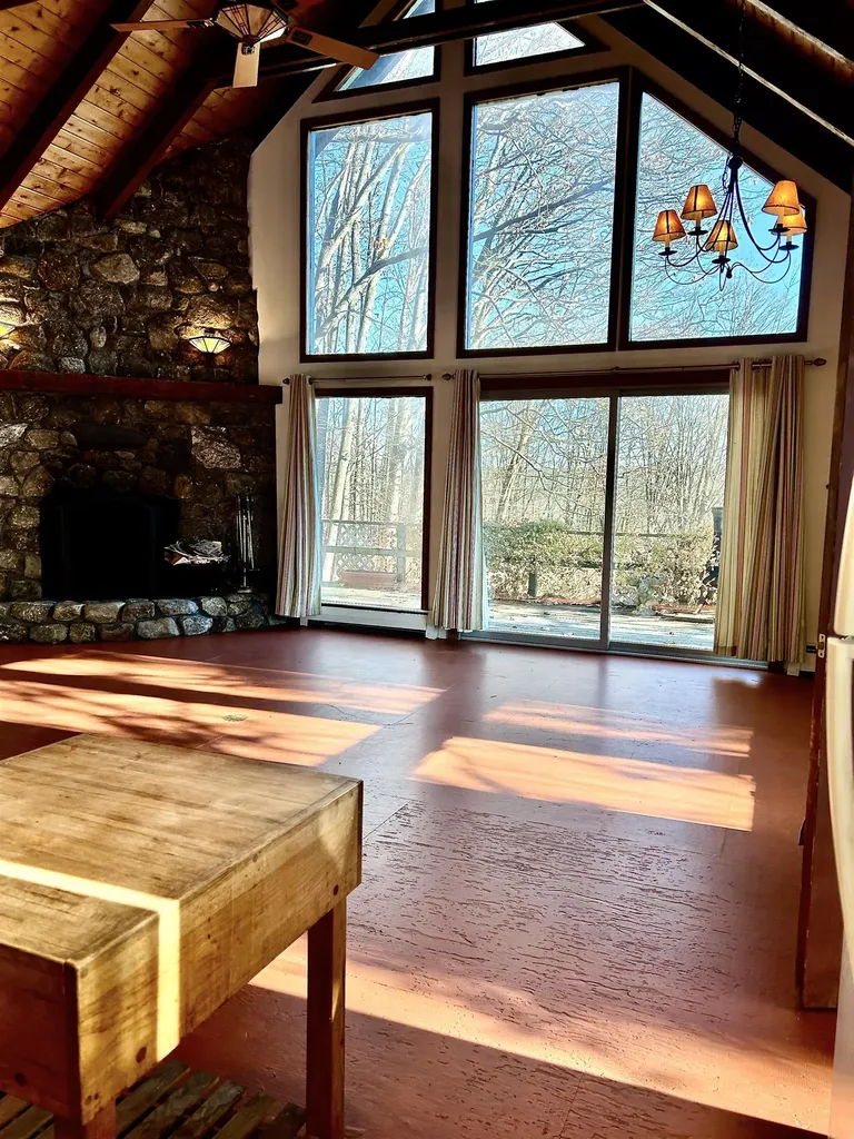 185 Us Route 4 Enfield NH 03748