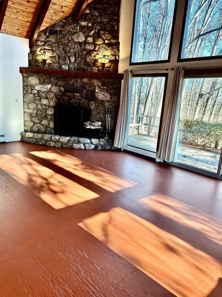 185 Us Route 4 Enfield NH 03748