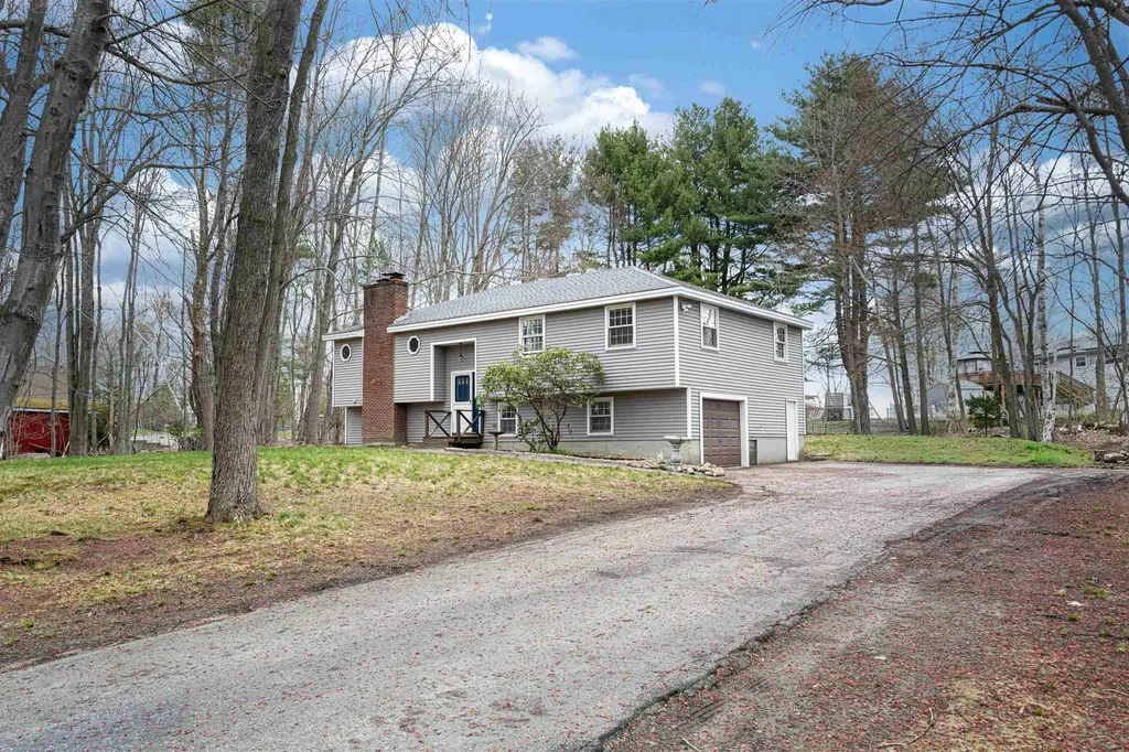 144 N Policy Street Salem NH 03079