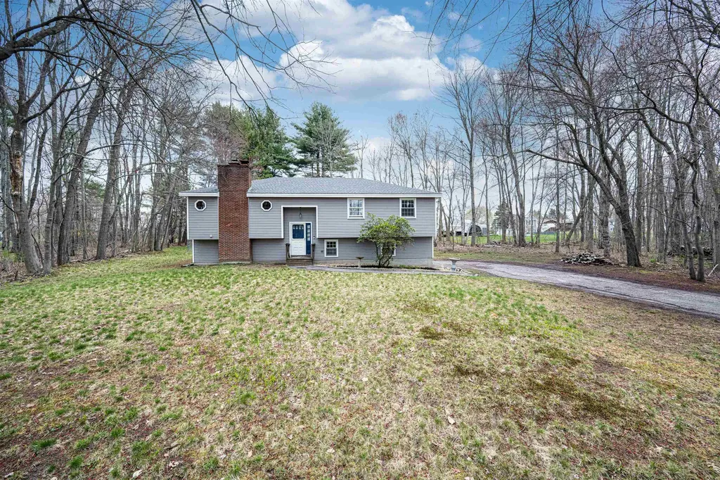 144 N Policy Street Salem NH 03079