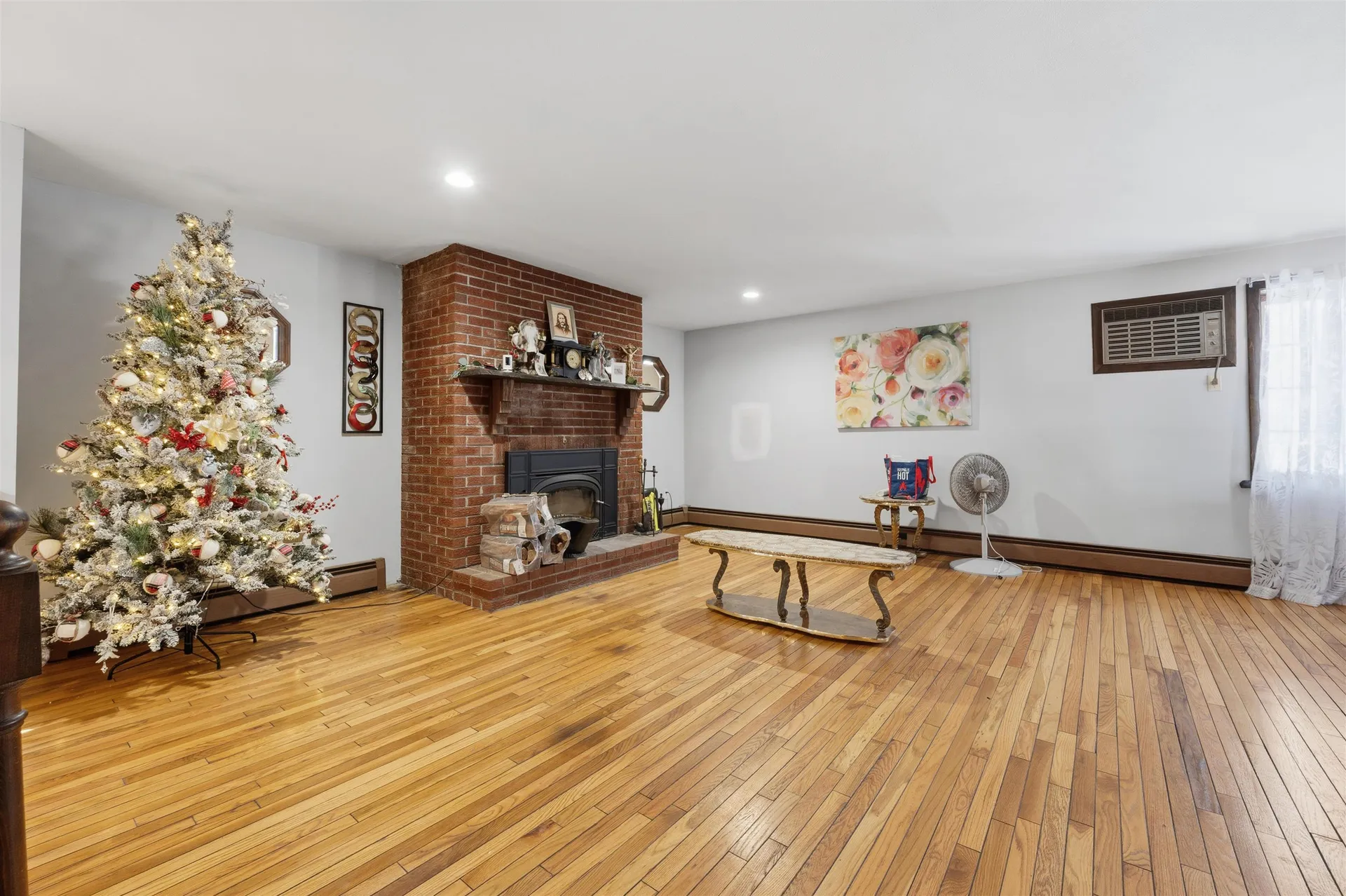 144 N Policy Street Salem NH 03079