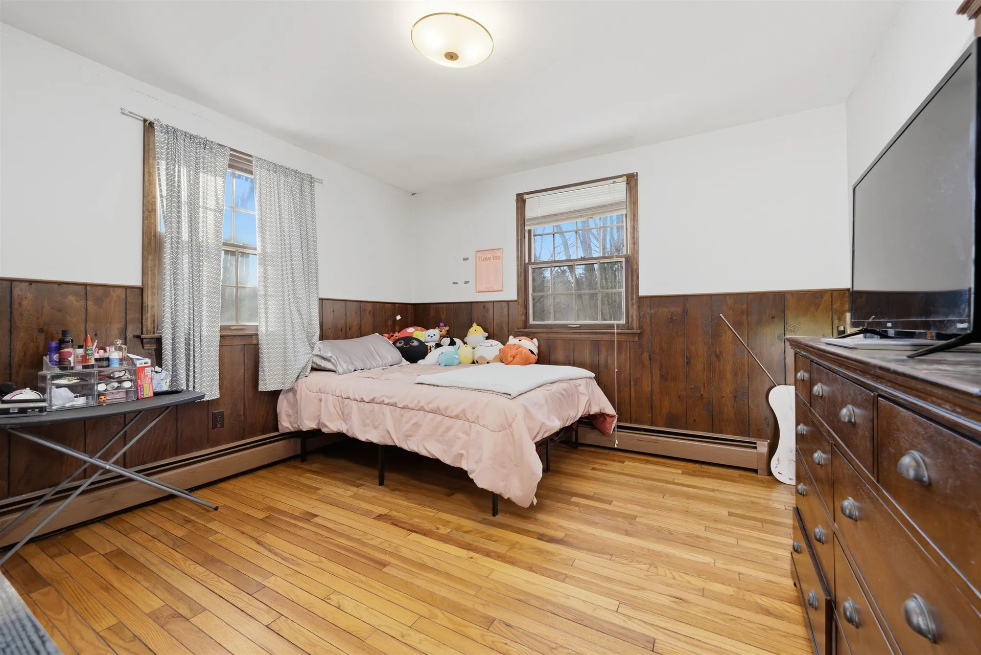 144 N Policy Street Salem NH 03079