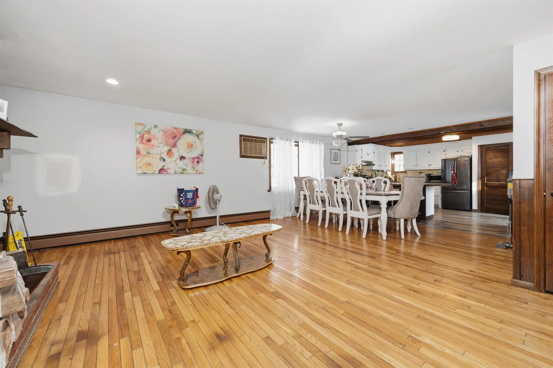 144 N Policy Street Salem NH 03079