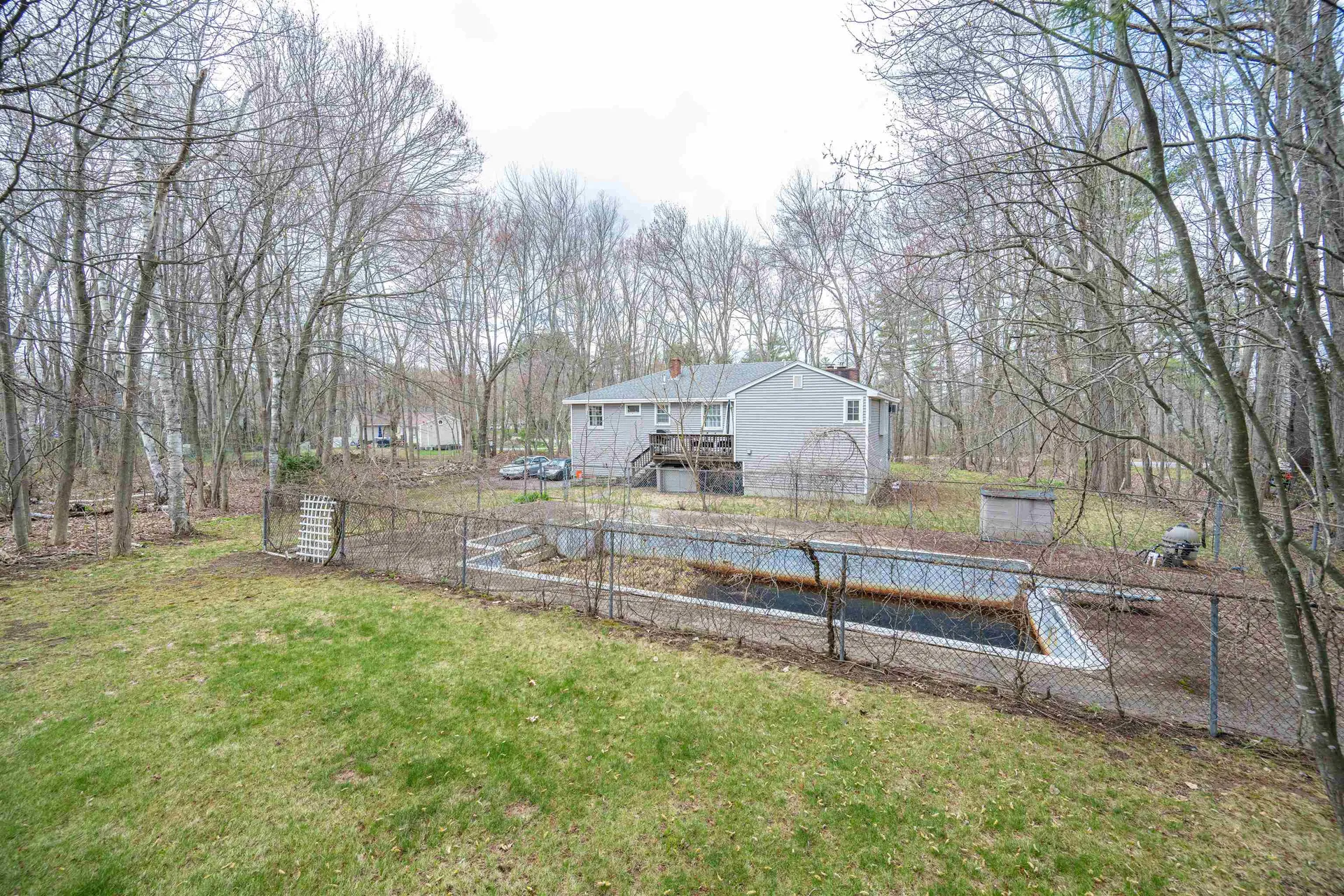 144 N Policy Street Salem NH 03079