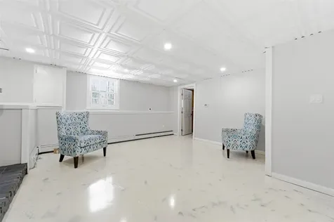 144 N Policy Street Salem NH 03079