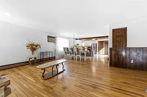 144 N Policy Street Salem NH 03079