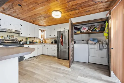 144 N Policy Street Salem NH 03079