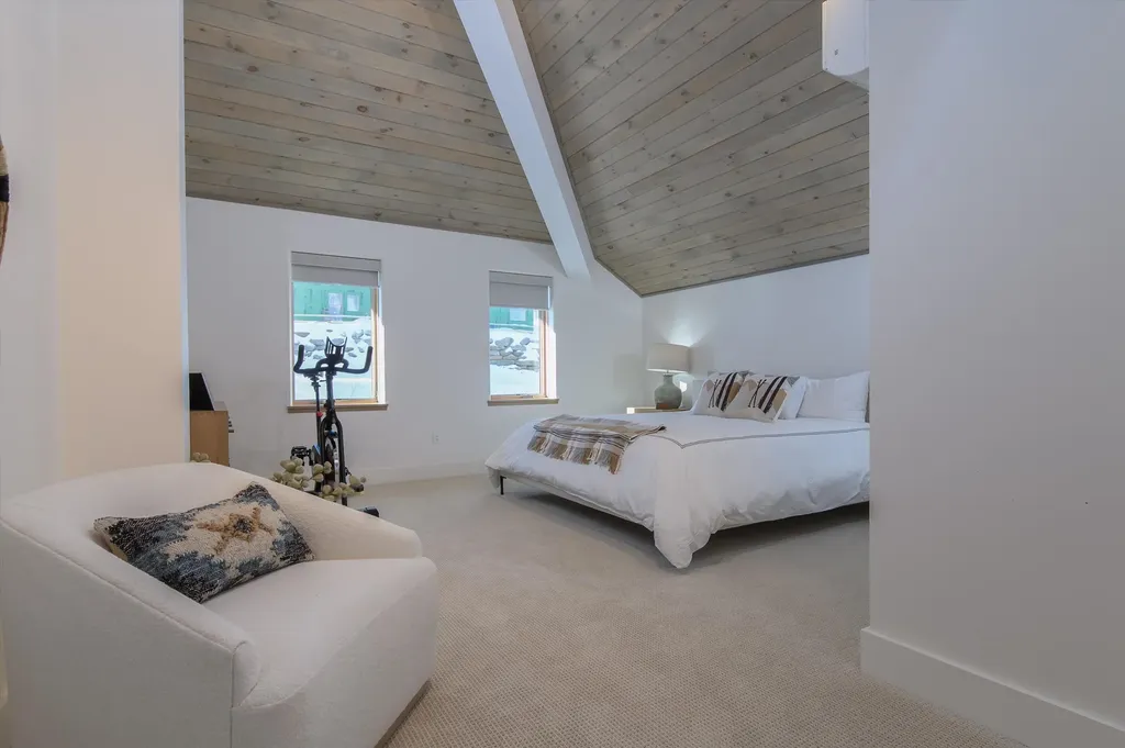 37 Village Center Road Ludlow VT 05149