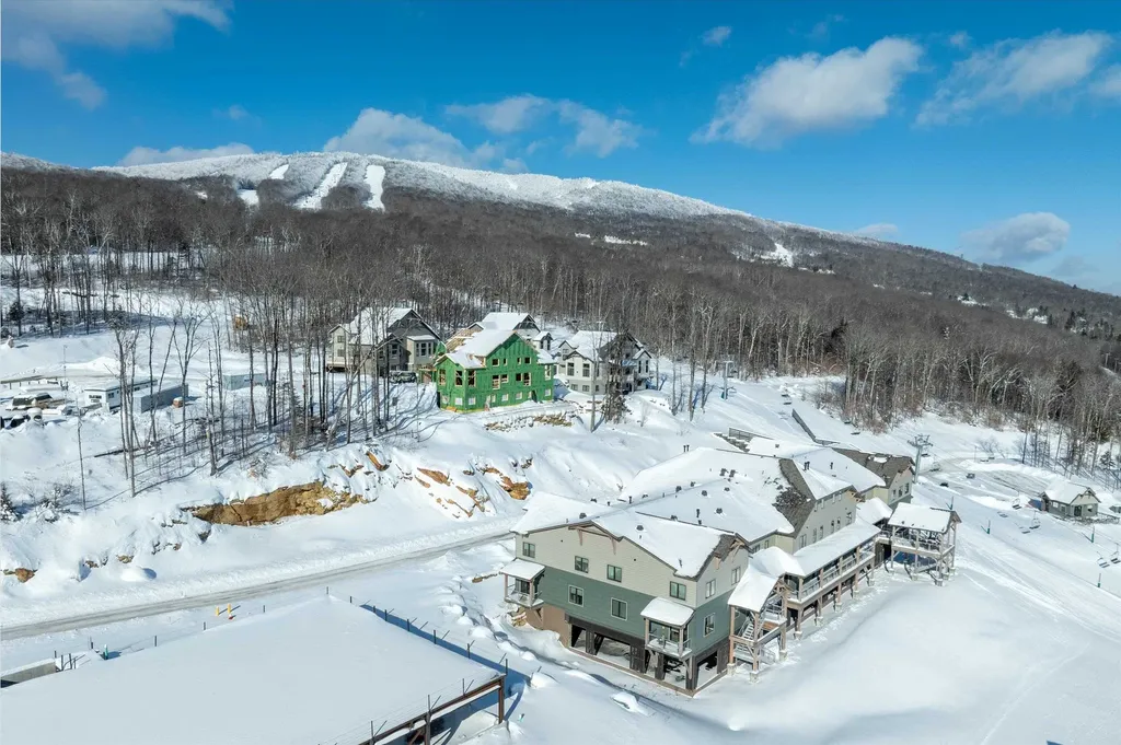 37 Village Center Road Ludlow VT 05149