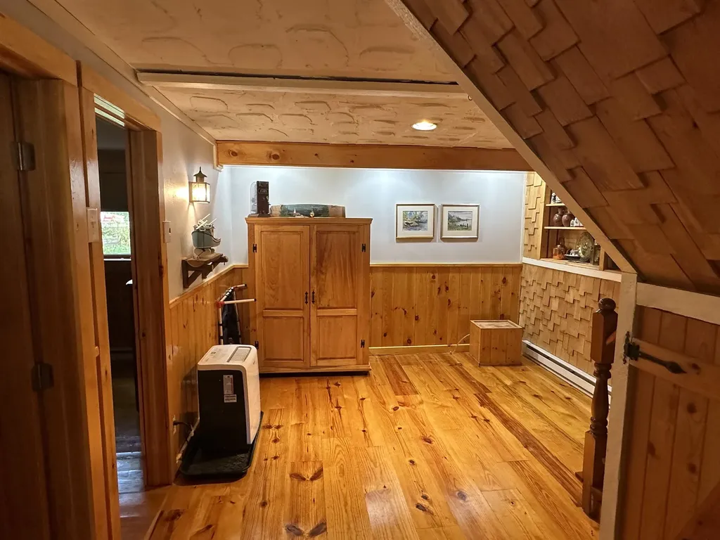 1343 Blockhouse Point Road North Hero VT 05474-9666